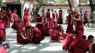 Coup monté pour déporter un moine tibétain