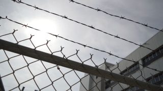 Prison du Xinjiang : un Kazakh raconte la torture