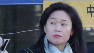 Mme O, la fameuse fanatique coréenne, harcèle à nouveau les réfugiés