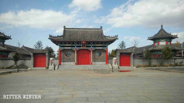 Bouddhisme et Taoïsme en Chine,Démolition forcée de statues et de temples,religion chine