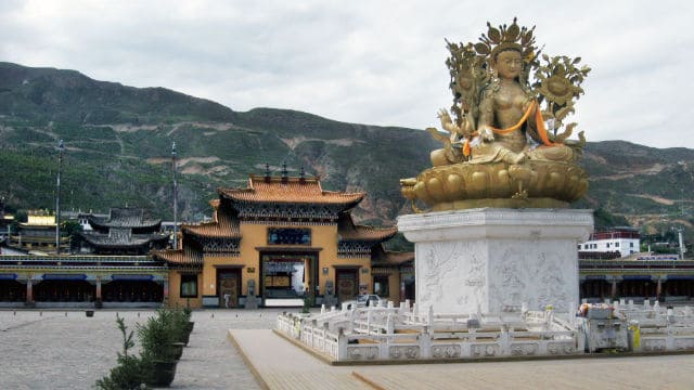 Bouddhisme en Chine,répression contre bouddhisme tibétain,Moines Tibétains,Religion Chine
