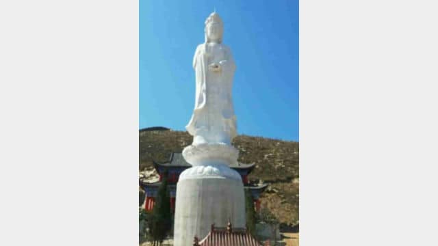 L’aspect initial de la statue de Guanyin dans la région panoramique de Niuwangzhai dans le comté de Xingtang.