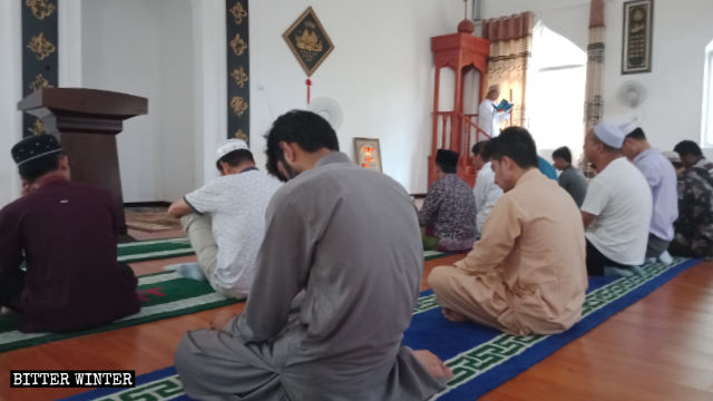L’intérieur d’une mosquée dans la province du Hubei, Chine