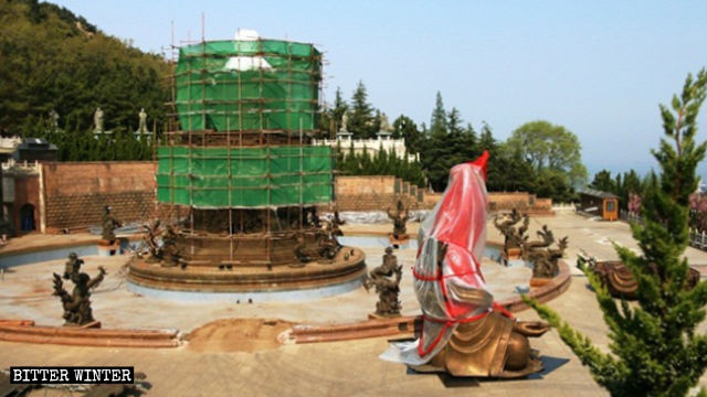 La statue de Guanyin qui ruisselle a été démantelée fin avril.